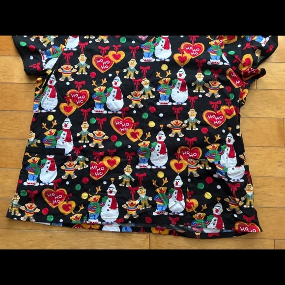 2XL SCRUB BERT ERNIE SESAME STREET - Picture 3 of 8